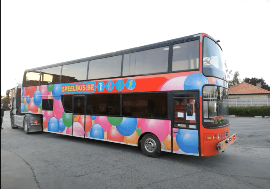 Nieuwe speelbus met airco - Nouveau funny play bus 2.0 avec climatisation