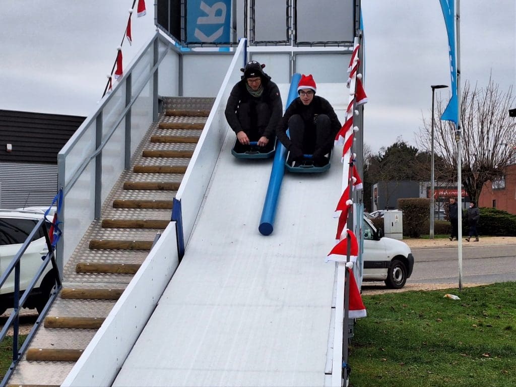 NIEUW !!!   Sleeglijbaan  - NOUVEAU !!!  Piste de luge